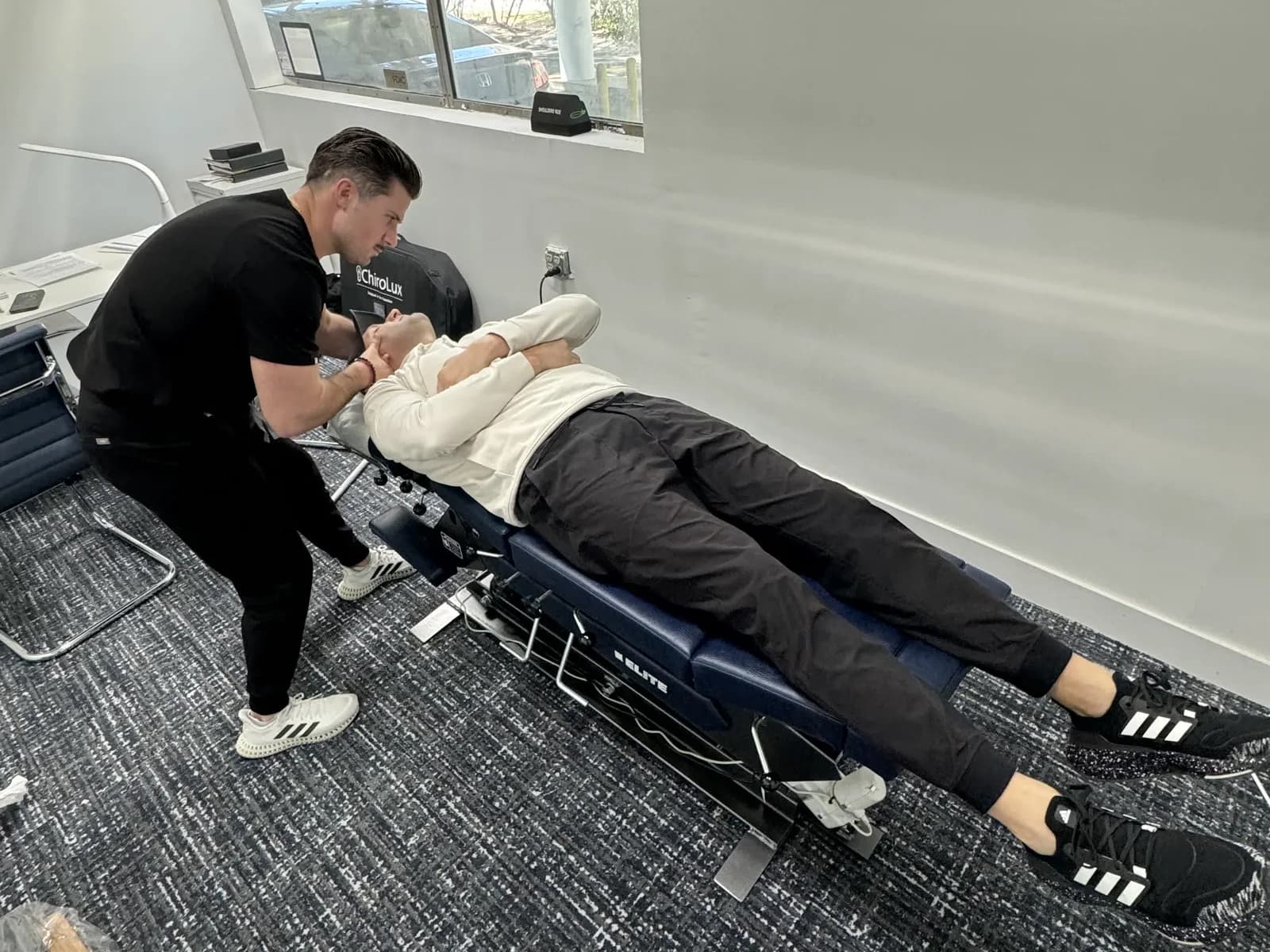 Chiropractic care at Limitless Life Chiropractic in Tampa